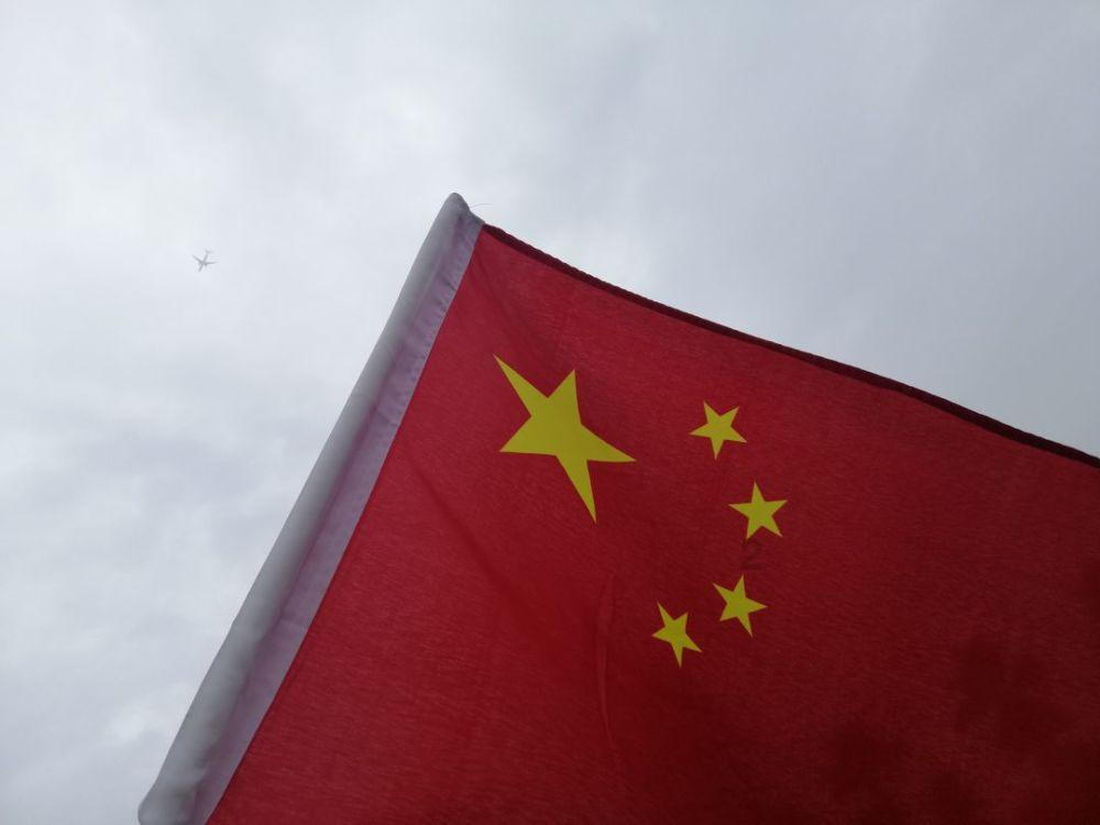 射击弹跳球